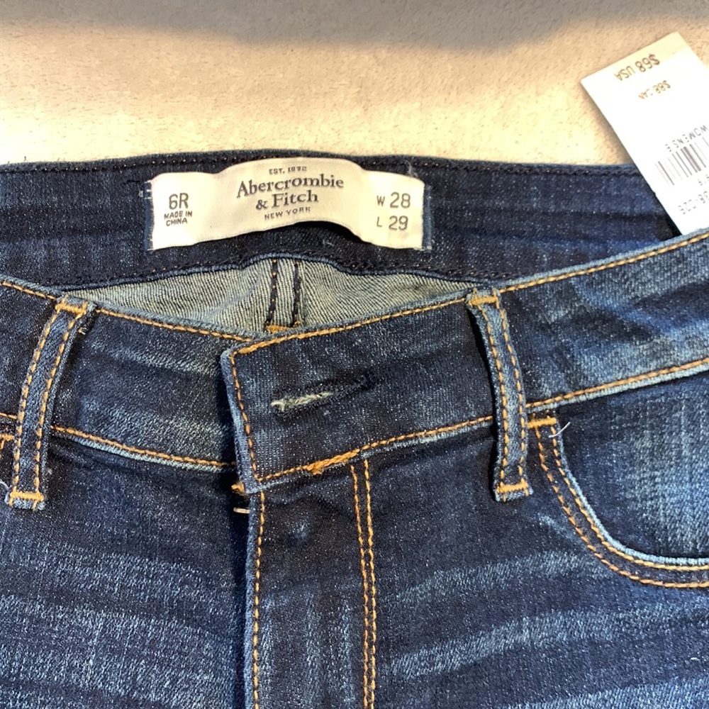 Abercrombie and Fitch Jeans - Picture 2 of 9